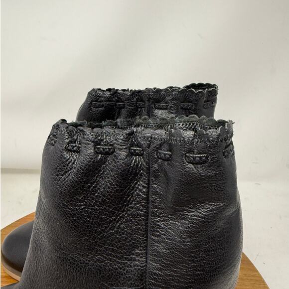 See by Chloe Boots Womens Leather Scalloped Accent Black Leather Size 8 US 39 EU - Picture 4 of 11